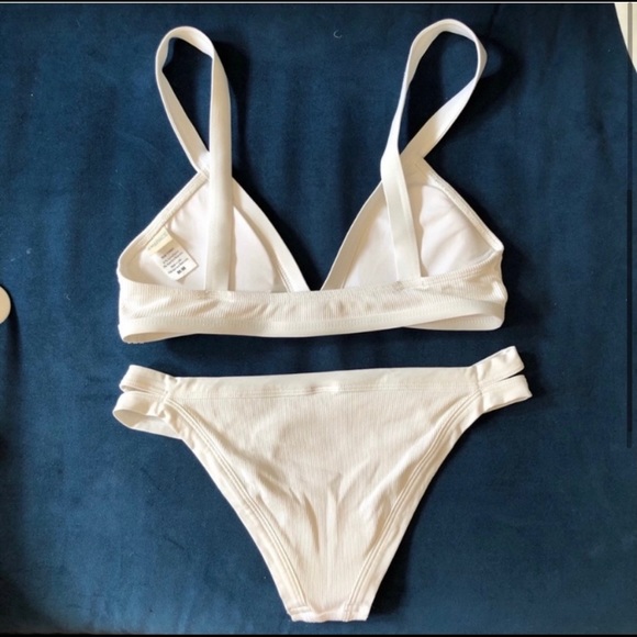 L Space White Farrah Ribbed Bikini (set) - Picture 5 of 5